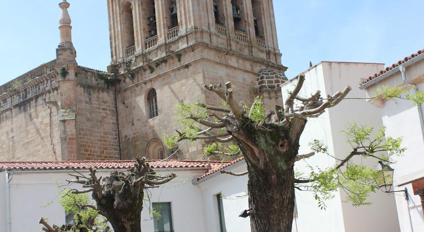 Sumaiya El Palacio Coria Buitenkant foto