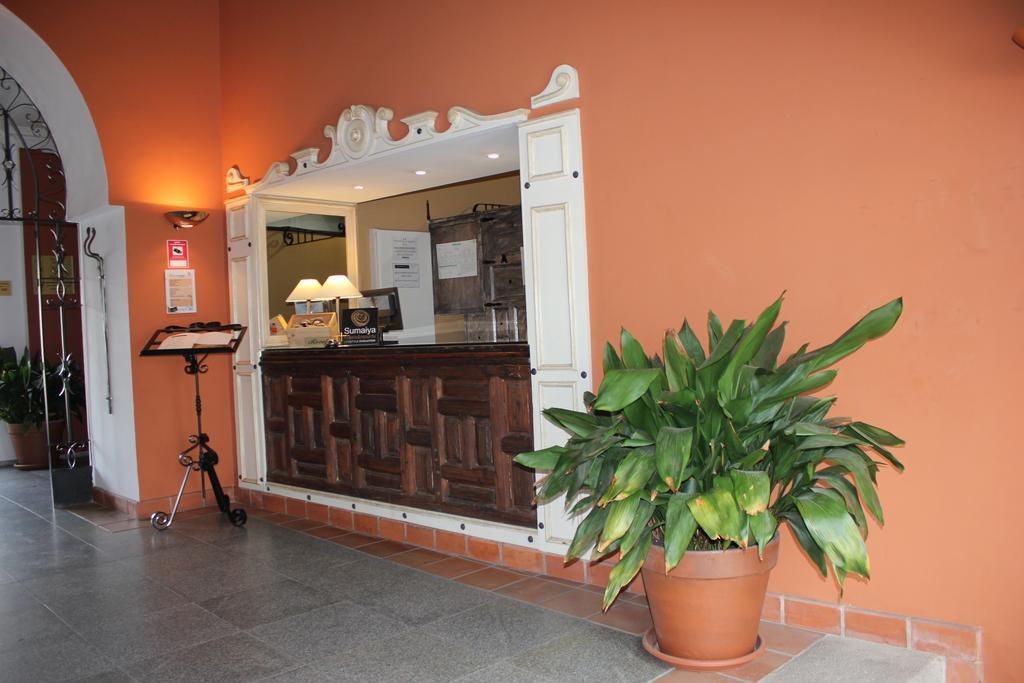 Sumaiya El Palacio Coria Buitenkant foto