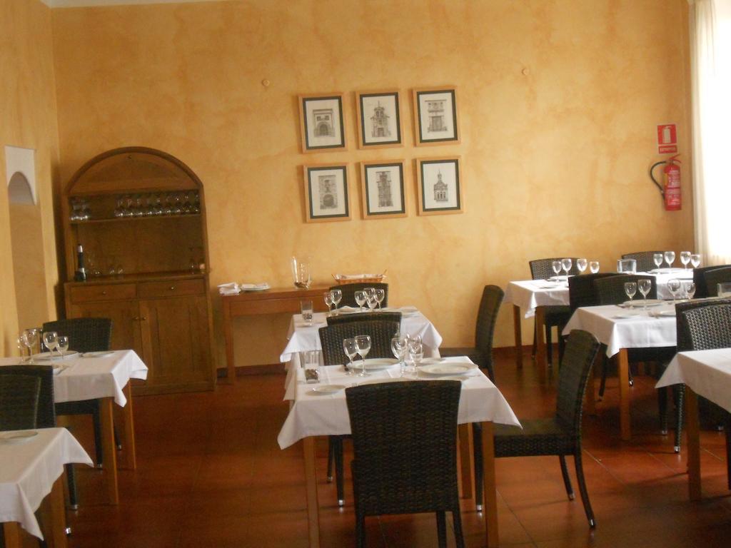 Sumaiya El Palacio Coria Buitenkant foto
