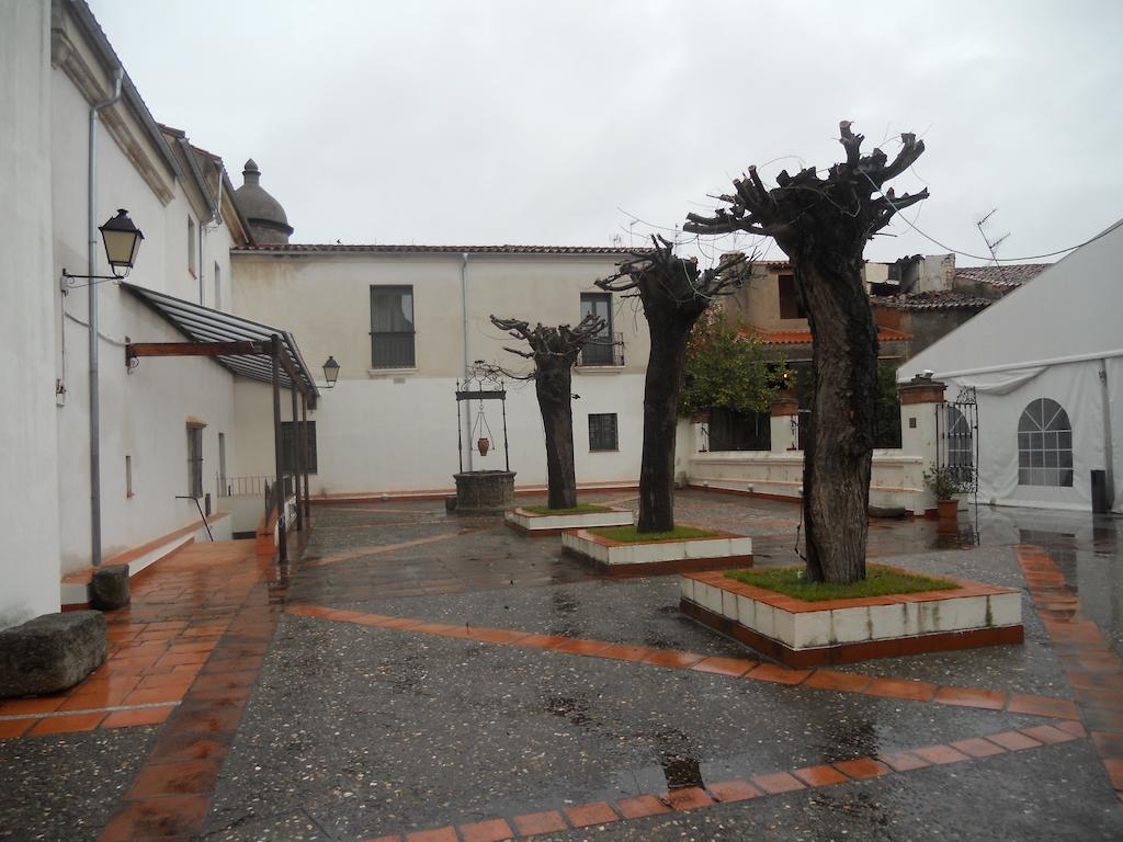 Sumaiya El Palacio Coria Buitenkant foto